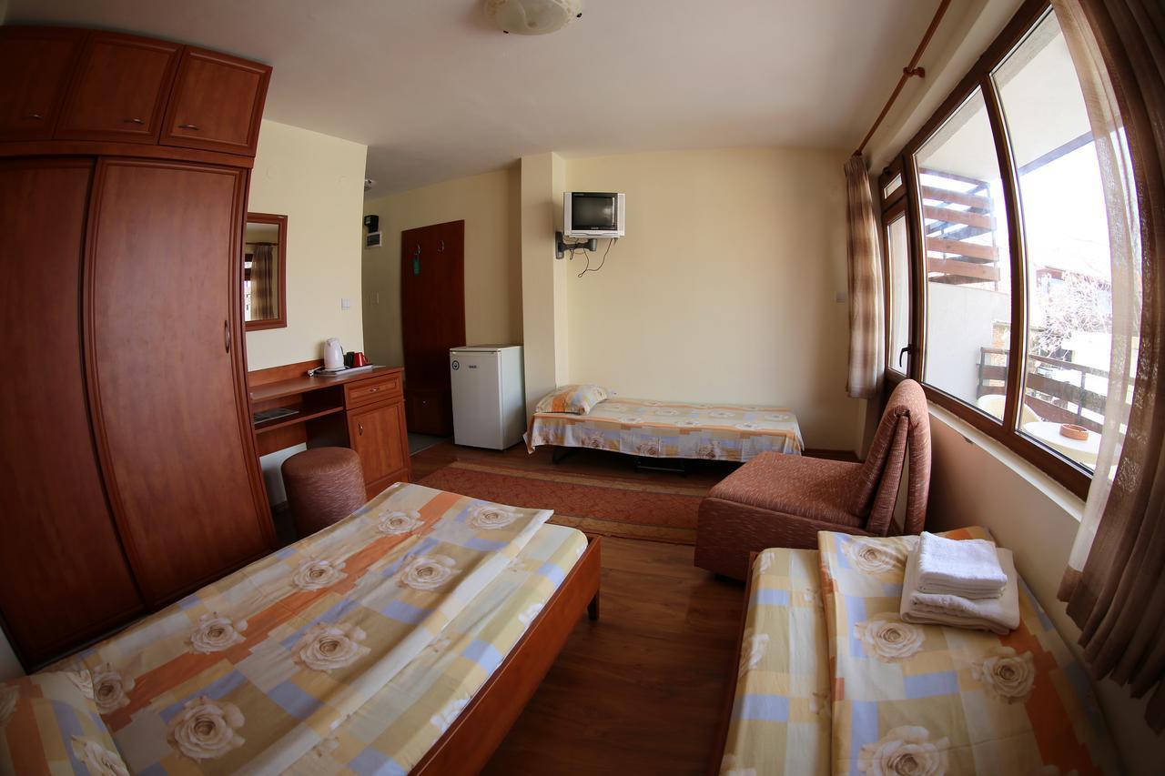 Aurora Guest House Nesebar Exterior photo