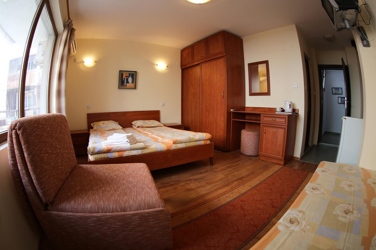 Aurora Guest House Nesebar Exterior photo